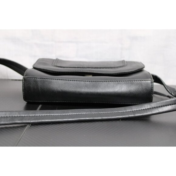 Liz Claiborne Medium Size Black Bag With Shoulder Strap - Picture 8 of 9